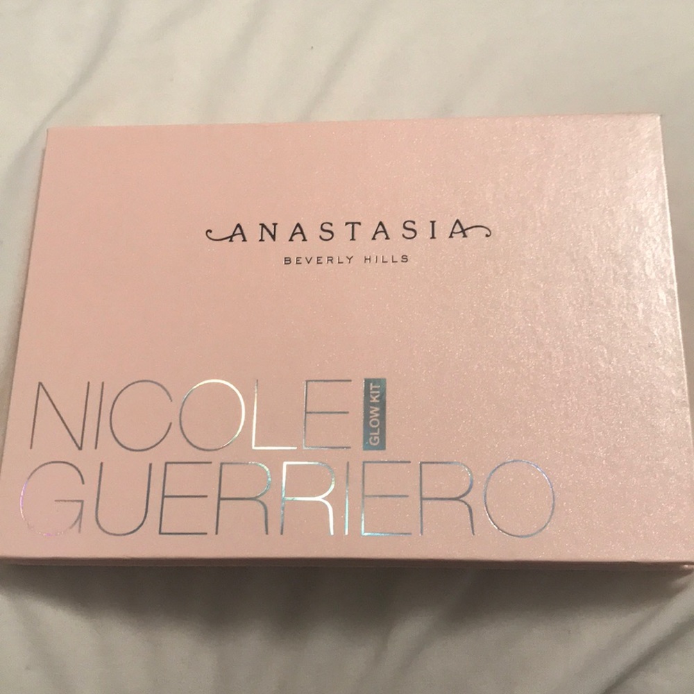 Anastasia Beverly Hills “Nicole Guerriero”